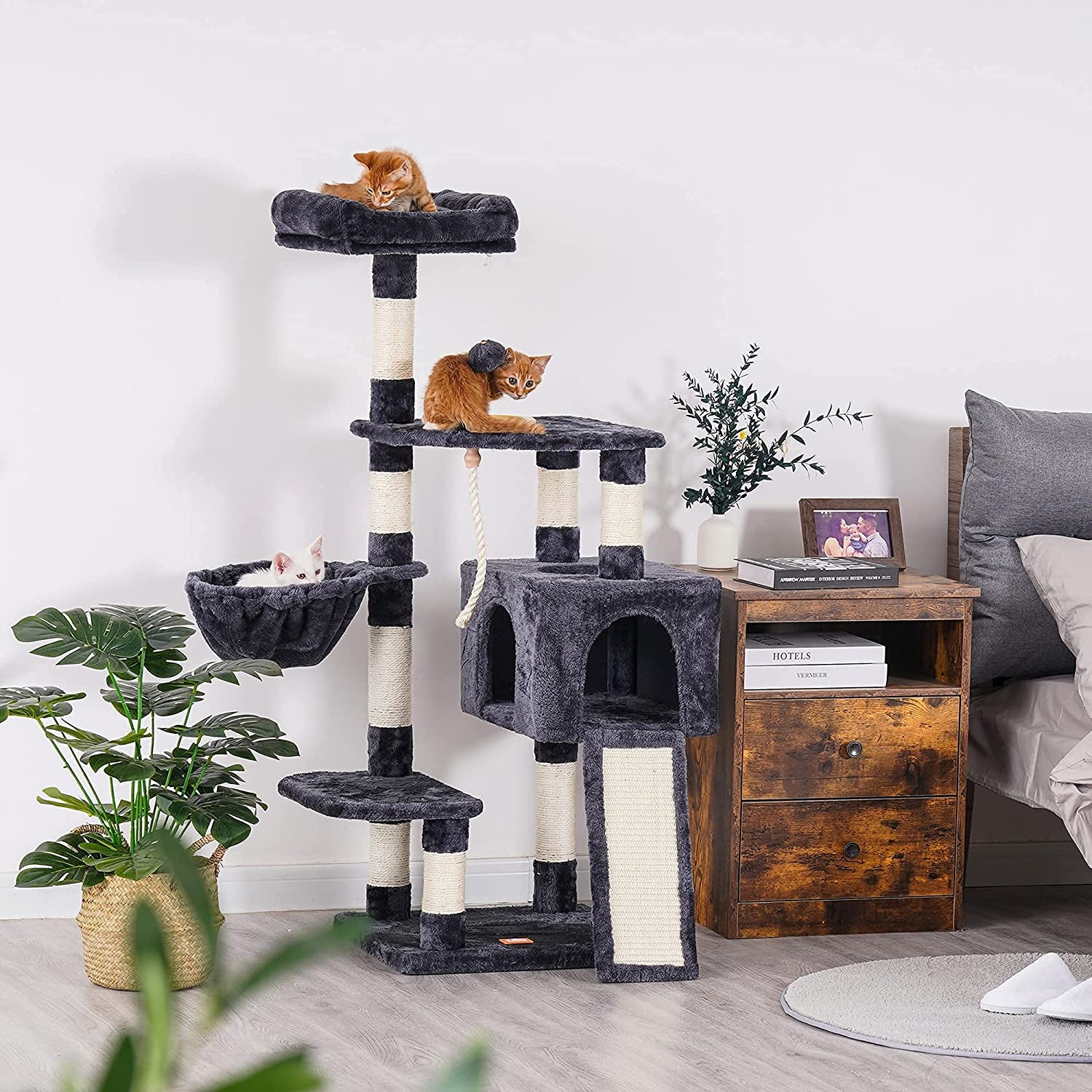 Multi-Level Cat Tower with Scratching Posts